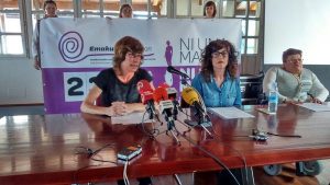 La red de entidades de intervención con mujeres ‘Emakumeok Bidean’ denunciará el último jueves de cada mes en distintos puntos de Bilbao